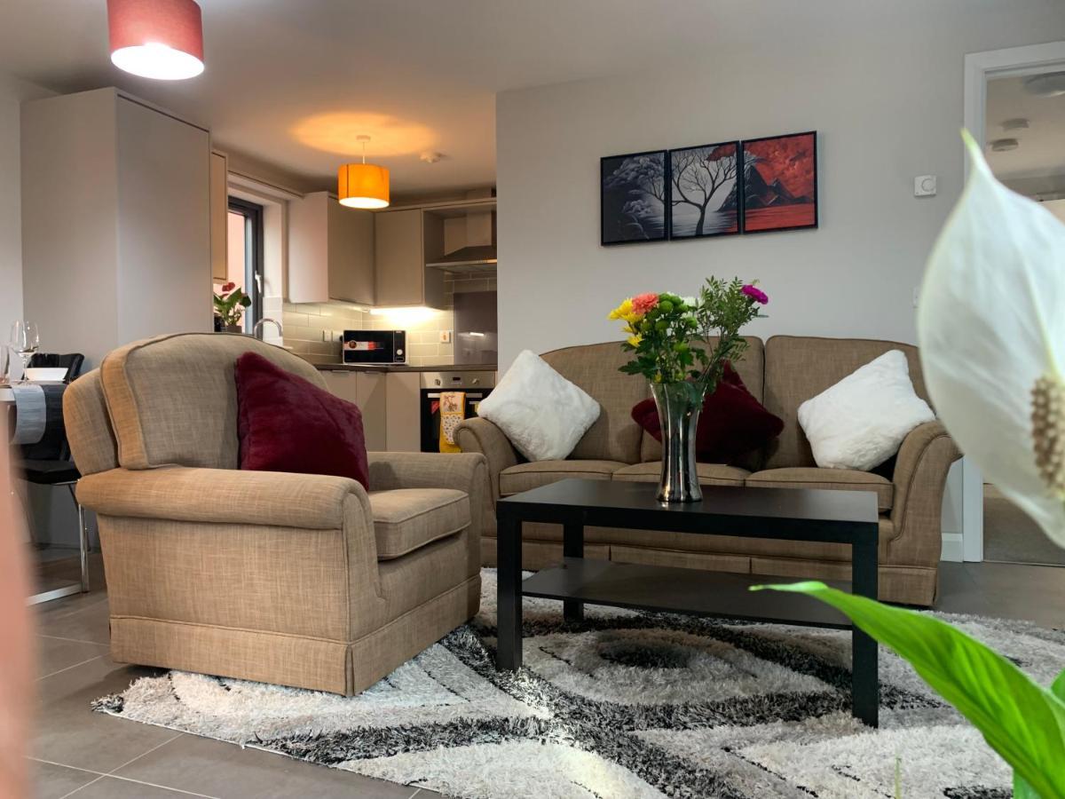 Aqua Dreams - Serviced Luxury Modern Belfast City Centre 2 Bed Apartment Exterior photo